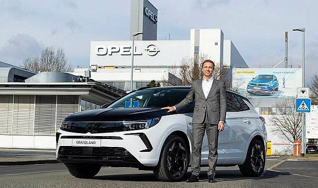 Opel Grandland’ın ELEKTRİKLİ takipçisi için yeni yatırım yapıyor!