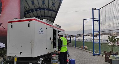 Sakarya Elektrik Dağıtım - Deprem bölgesinde yaraları sarıyor!