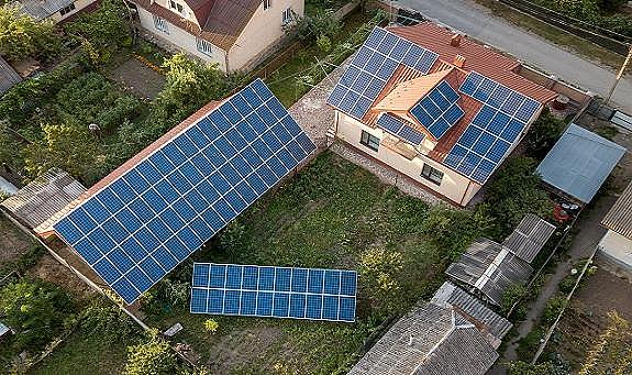 ZİRVE - Çatı GES&#039;lerden Sıfır Enerji Binalara!