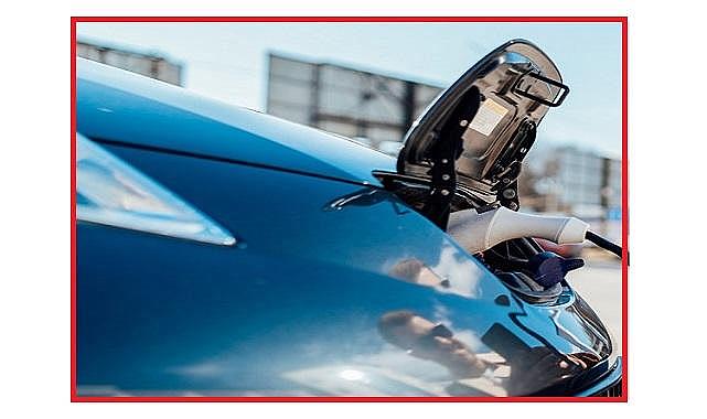 ARAŞTIRMA - Araç sahipleri &#039;&#039;Hibrit ve elektrikli araçlardan&#039;&#039; memnun mu?