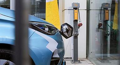 Rekabeti bir kenara bırakıp şarj istasyonları için ortak çalışmalıyız!