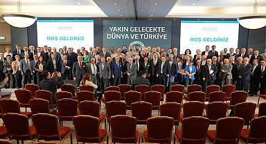 Dünyaca Ünlü İktisatçılar ‘Yakın Gelecekte Dünya ve Türkiye’ panelinde buluştu - AYRINTILAR!