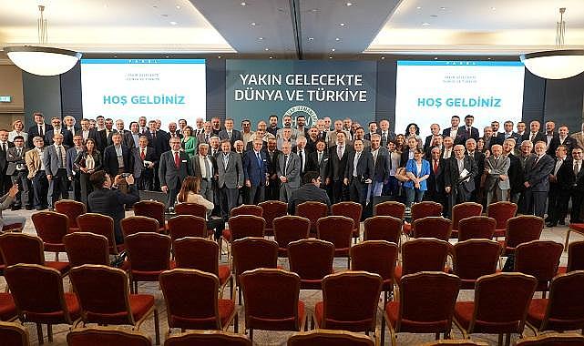 Dünyaca Ünlü İktisatçılar ‘Yakın Gelecekte Dünya ve Türkiye’ panelinde buluştu - AYRINTILAR!