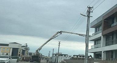 Elektrik hatlarında GÜVENLİK - Nakil hattı tellerinin rüzgarda salınımı da hesaba katılmalı!