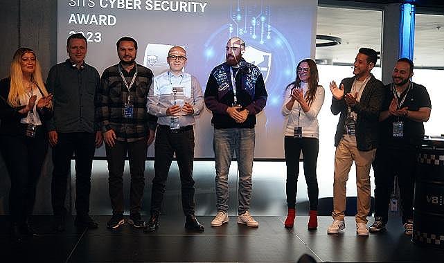 Mercedes-Benz Türk ekibi ödül aldı!