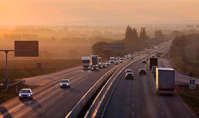 ÖNEMLİ - Bayramda yola çıkacaklara güvenli sürüş tavsiyeler!