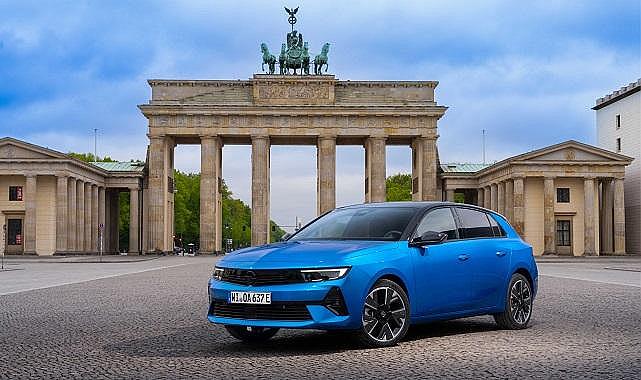 Opel Astra - Elektrikli Ön Siparişe Açıldı!
