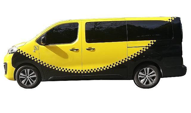 İstanbul&#039;da Geniş Taksi hizmetini başlatıyor - Uber!