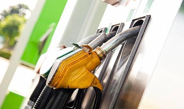 Motorin ve LPG&#039;ye litrede 87 ve 65 kuruş...