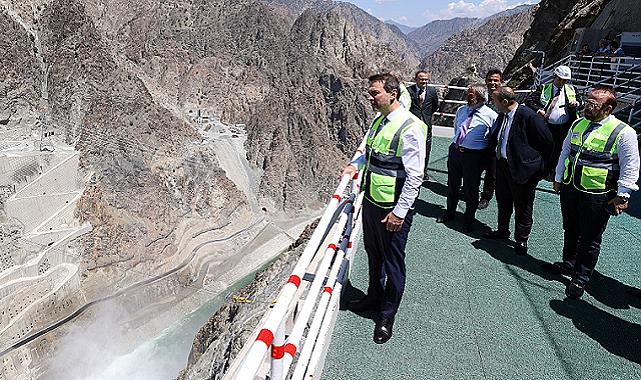 Enerji Bakanı Bayraktar - Artvin&#039;de sadece enerji ve elektrik alanında değil...&#039;&#039;