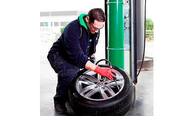 Güvenli Sürüş İçin Lastiklerde Nitrojen Gazı Kullanımını Öneriyor!