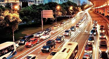 ENERJİ ÇALIŞANLARI - Saatlerce Trafikte Kalmak Sağlığı Tehdit Ediyor!