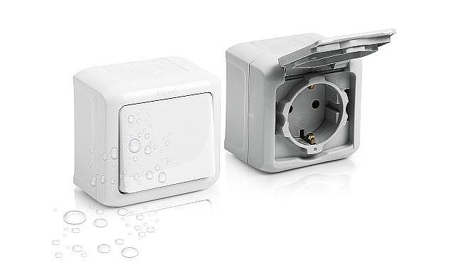 Yenilikçi ve çok amaçlı sıva üstü &quot;Anahtar-priz serisi&quot;