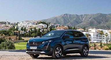 48V hibrit teknolojili Peugeot 3008 ve 5008 Türkiye'de