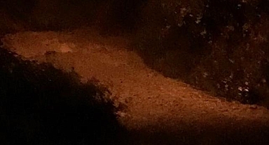 Karadenizde yağmur - Yollar nehir oldu!