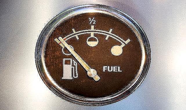 Motorine litre de 1,57 lira…