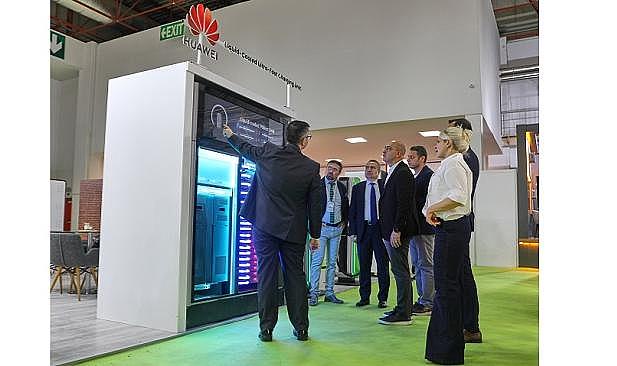 Elektrikli araçlar için hızlı şarj teknolojisi - Huawei&#039;den!