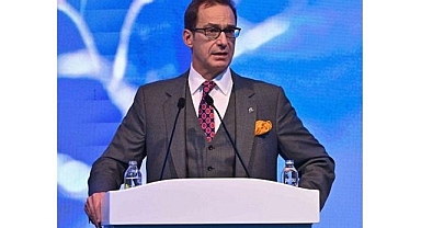 Ömer M. Koç: "Batı hükûmetlerinin bu hunhar katliam karşısında sessiz kalmalarını hayret ve dehşet içinde izliyoruz''