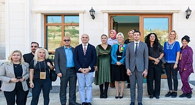 UNDP Türkiye - Deprem sonrası ekonomik toparlanmayı hızlandırmak için kadın girişimcilere yatırım yapıyor!