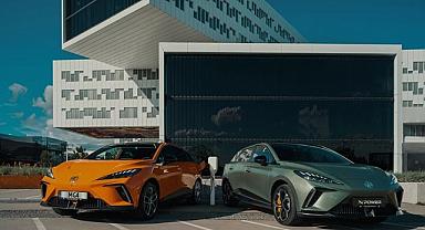 100 elektrikli - MG4’e Tüketici Oylarıyla En İyi Elektrikli Araç Ödülü!