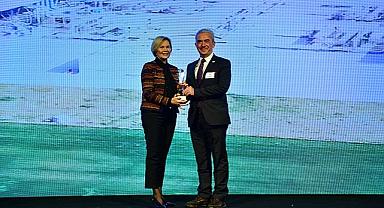 ‘En İyi Jeotermal Enerji Santrali’ ödülü aldı!