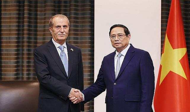 IC Holding Başkanı Çeçen &#039;&#039;ANKARA&#039;DA&#039;&#039; Vietnam Başbakanı Chinh ile &#039;&#039;Yatırım imkanlarını&#039;&#039; görüştü!