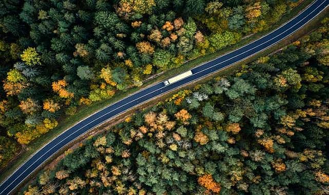 Büyük tonajlı araçlar ve otomobiller &#039;&#039;ŞEHİR merkezlerinde&#039;&#039; bazı bölgelere giremeyecek - Uygulama BU yıl başlayacak!