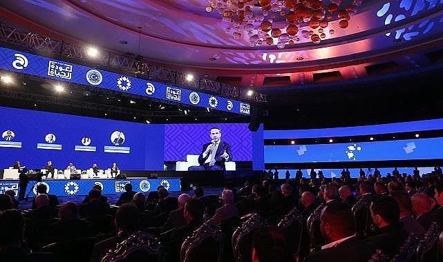 Enerji Bakanı Bayraktar - &#039;&#039;Petrole olan talebi mevcut seviyede tutmak için yapmamız gereken yıllık yatırım tutarı...&#039;&#039;