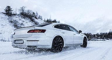 Kar yenir mi? - Karda nasıl yürünür? - Karda güvenli araç nasıl sürülür?''