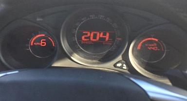 Litresi 40 lira - Arabayı ''hızlı ve sert'' sürmeyin!