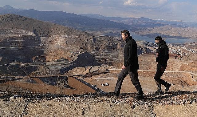 Enerji Bakanı Alparslan Bayraktar - &#039;&#039;1.400 metre kotuna çıkarak...&#039;&#039;