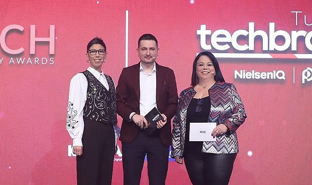 ENERJİ ŞİRKETLERİ DE VAR - Türkiye&#039;nin En Teknolojik Markaları Ödüllerini Aldı