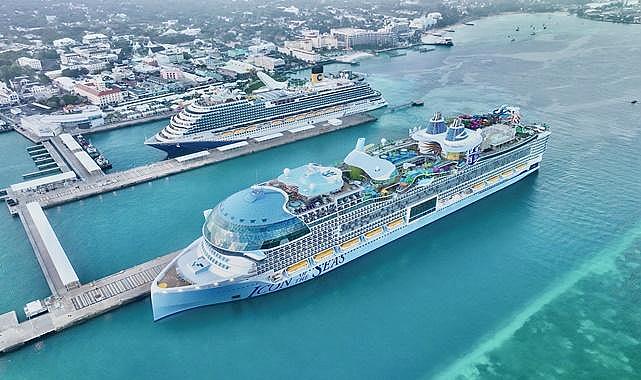 Titanik’ten 5 kat büyük kruvaziyer dünyanın en büyük transit limanına demir attı