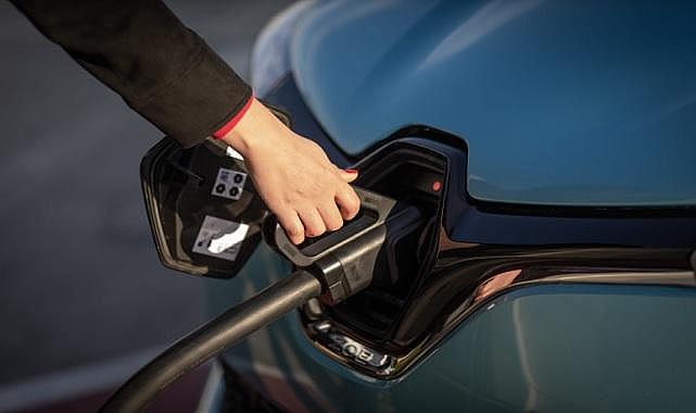 Elektrikli ŞARJ istasyonları ile iş modelleri de dönüşecek!