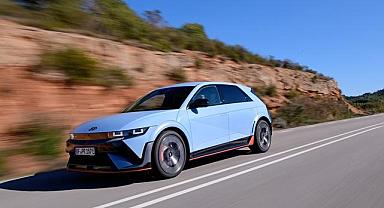 İlk yüksek performanslı elektrikli otomobil için Zero lastiği özel olarak…