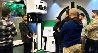 Schneider Electric - Dünya Genelindeki İnovasyon Merkezi Modelini Bayilerine Taşıyor!