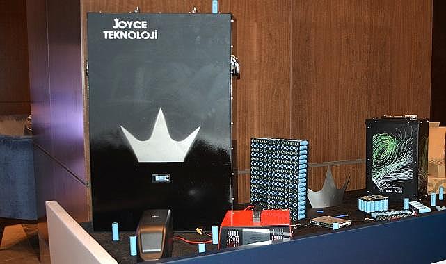 Elektrikli araçlarda GÜNEŞ  enerjisiyle BEDAVA yolculuk mümkün!