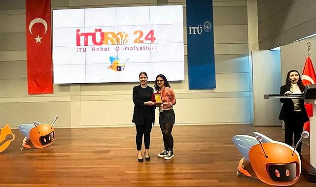 İTÜ Robot Olimpiyatları’nda geleceğin teknoloji liderlerini destekledi!