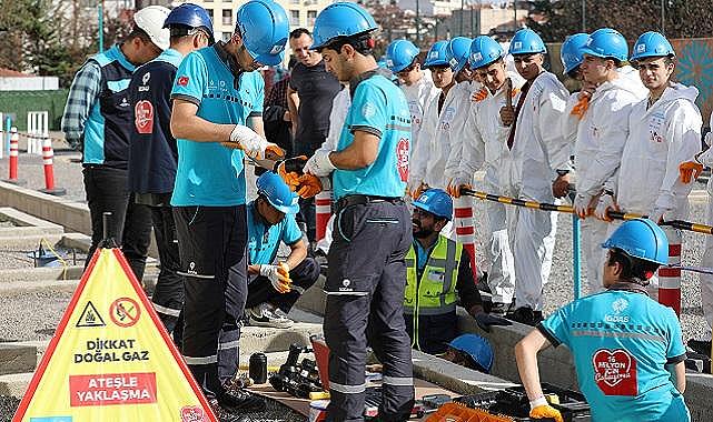 İGDAŞ &#039;&#039;eğitim ve istihdam programı&#039;&#039; ilk mezunlarını verdi - Meslek liseliler mezuniyet sonrası işe başlıyor!   