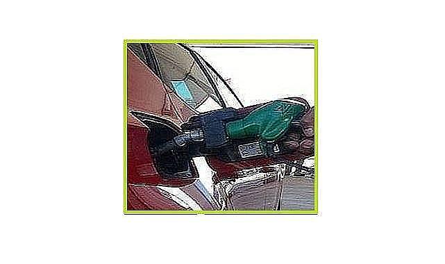 Benzine litrede 1,45 lira indirim geldi!