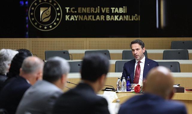 Enerji Bakanı Bayraktar - Madencilerle buluştu!