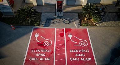 Ankara - Niğde Otoyolu'na ilk ELEKTRİKLİ Şarj İstasyonunu Kurdu!