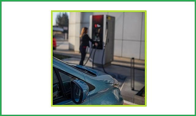 Aydın-Denizli Otoyolu&#039;nun ilk ŞARJ istasyonunu hizmete açtı - EN YAKIT!