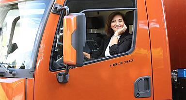 Ford - Kadın Kamyon Şoför Akademisi ile KADINLAR direksiyona geçiyor!