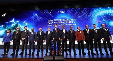 ''Yenilenebilir enerji 2035 strateji belgesi'' açıklanıyor - Enerji Bakanı Alparslan Bayraktar açıkladı!