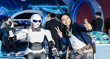 Çinli SUV Markası - Biyonik akıllı ROBOTLARLA “Geleceğin Akıllı Ekosistemi” stratejisine start verdi!