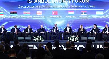 İSTANBUL - Bakanlar Dünya Enerji Sektöründeki Zorlukları ve Fırsatları Masaya Yatırdı!