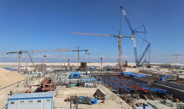 Mısır - Nükleer Santralin 4. Ünitesi Kor Tutucusunun Montajına Başlandı!