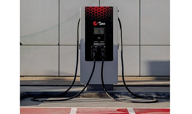 Şarj İstasyonları - EN YAKIT Genel Müdürü Şenses “65’ten fazla şehirde...”