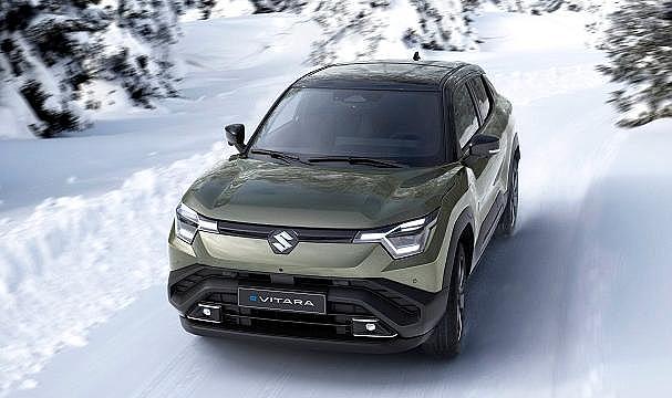 Yeni e-VITARA: 4x4’ün Öncüsü SUZUKI’nin Elektrikliye Girişi de 4x4 Oldu!